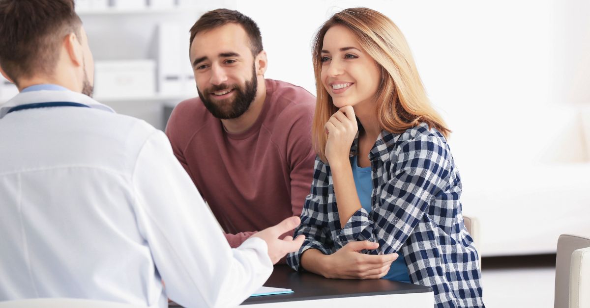 Muškarac i žena kod doktora