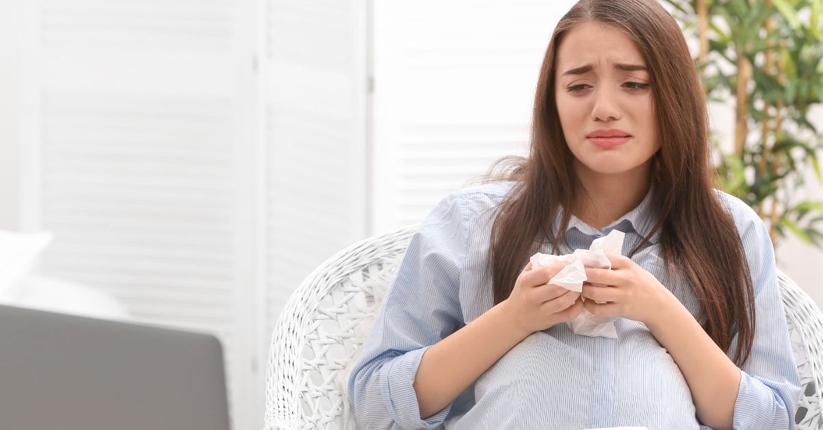 Trudnica plače emocije u trudnoći