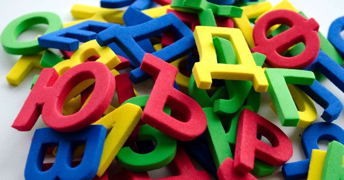 Slova ćirilica na gomili