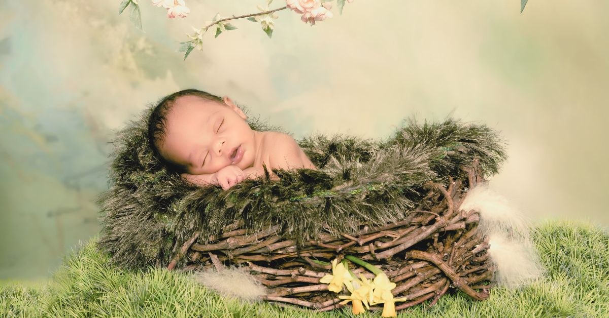 Novorođenče u prolećnom ambijentu