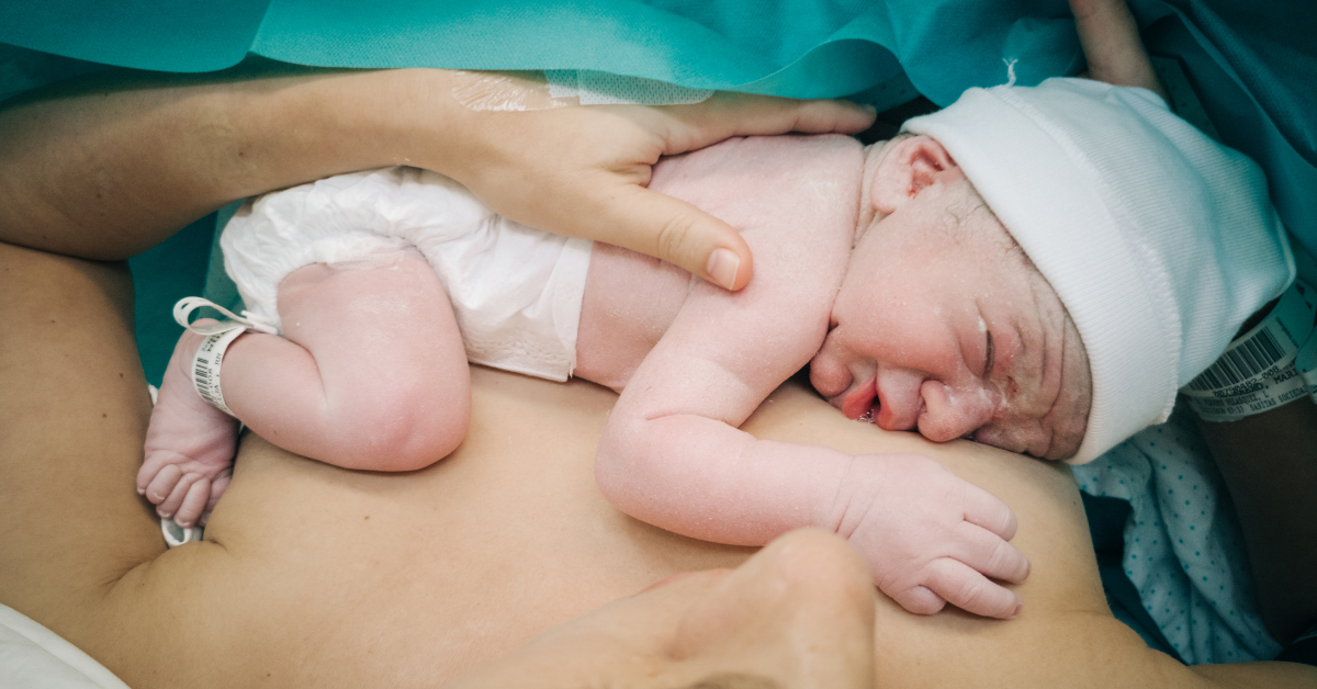 mama i beba na porođaju