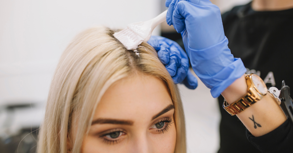 Farbanje kose kod frizerke