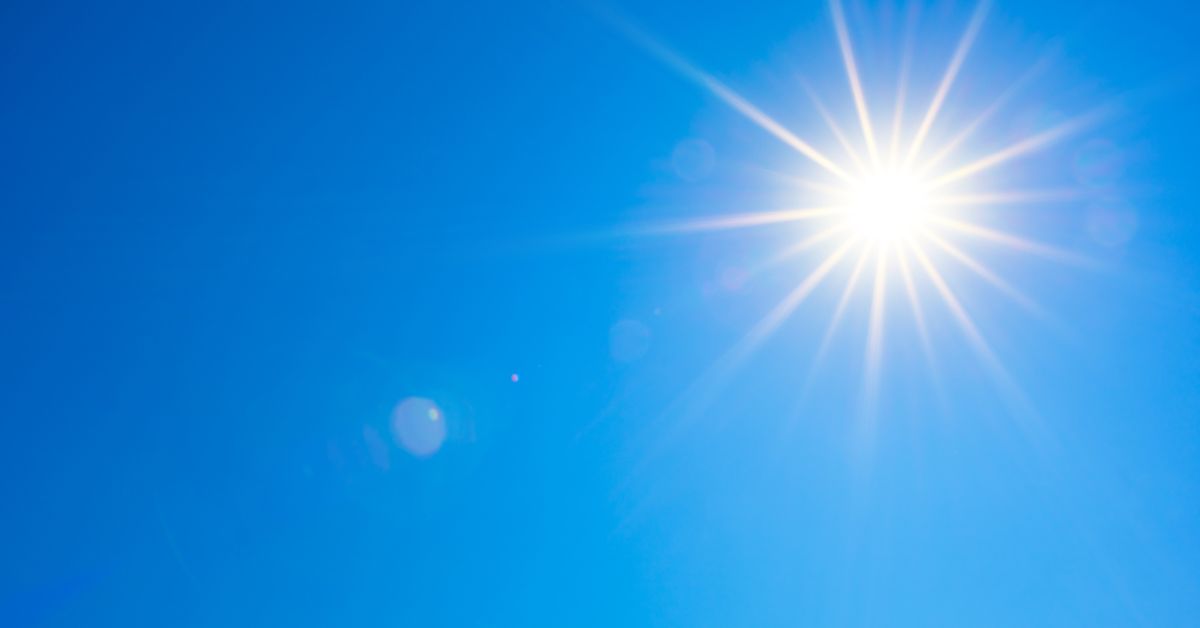 sunce na vedrom nebu