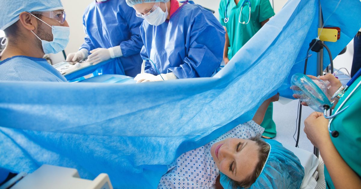 žena na operacionom stolu