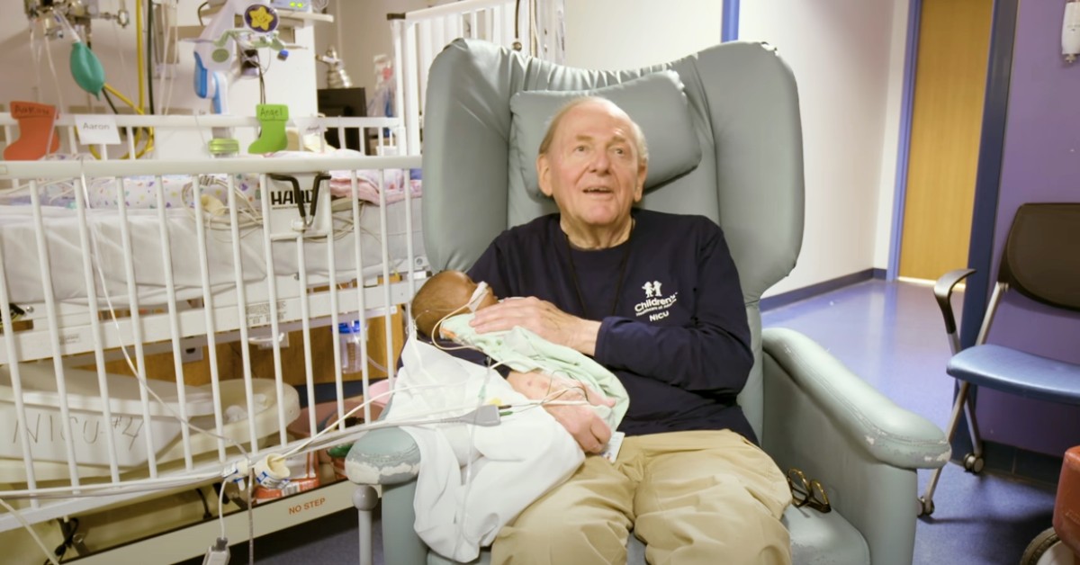 dekica David Dojčman sa bebom