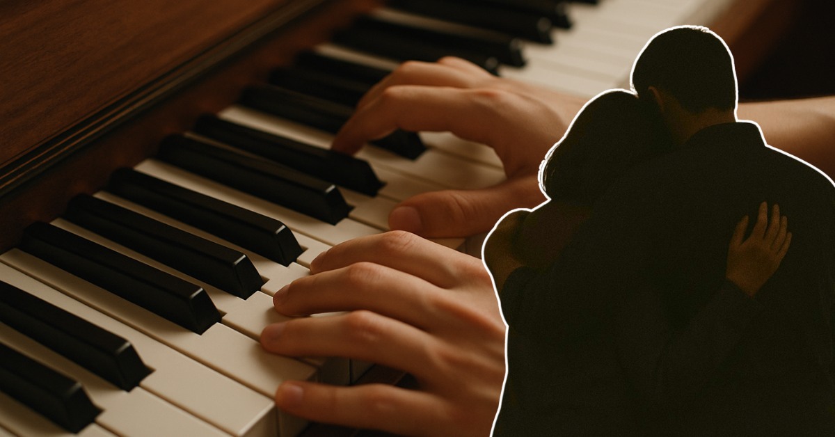 krupan kadar ruke sviraju klavir