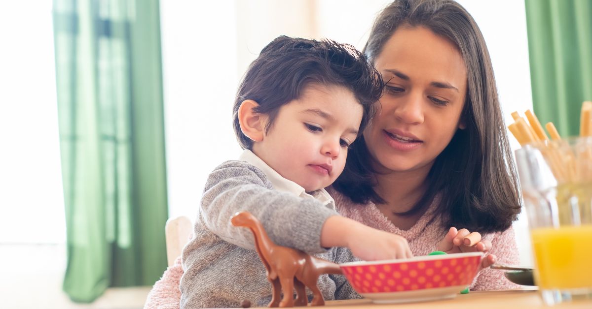 Mama i dete ručak