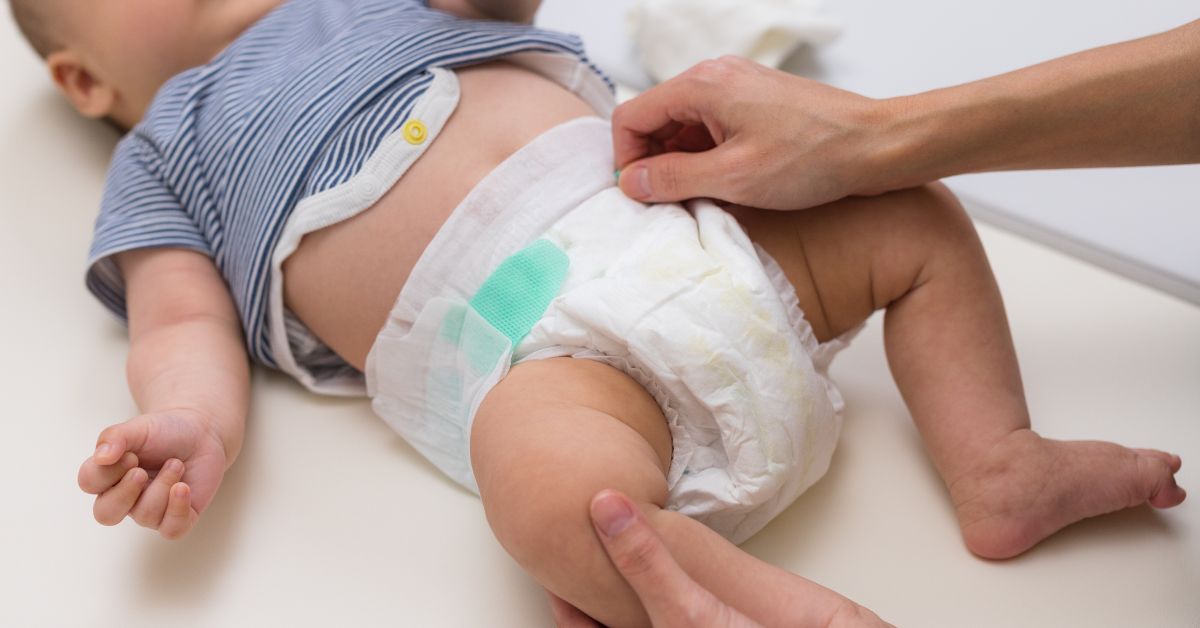 Menanje pelena beba